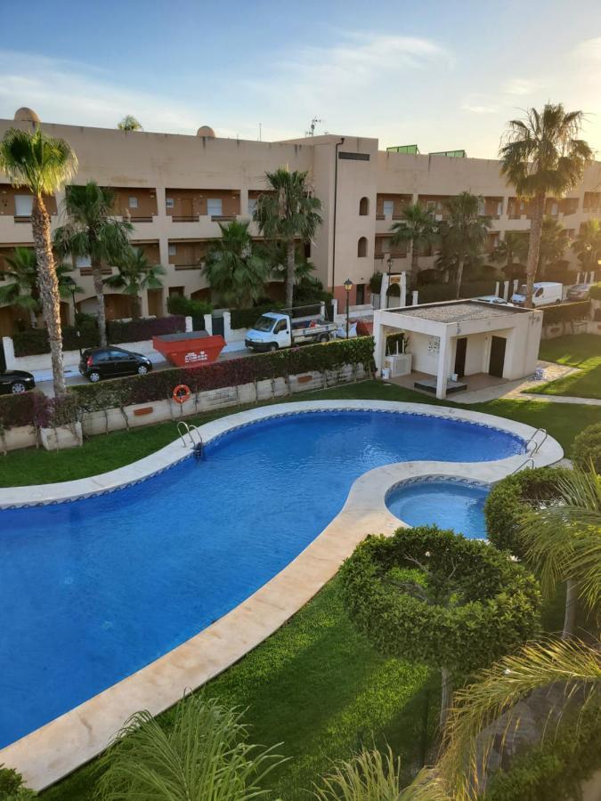 ¡Apartamento En Primera Linea Con Terraza Y Cerca De La Piscina Comunitaria! 维拉 外观 照片